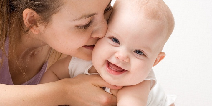 نوزاد نارس، اهمیت شیر مادر1 - تغذیه نوزاد نارس، اهمیت شیر مادر