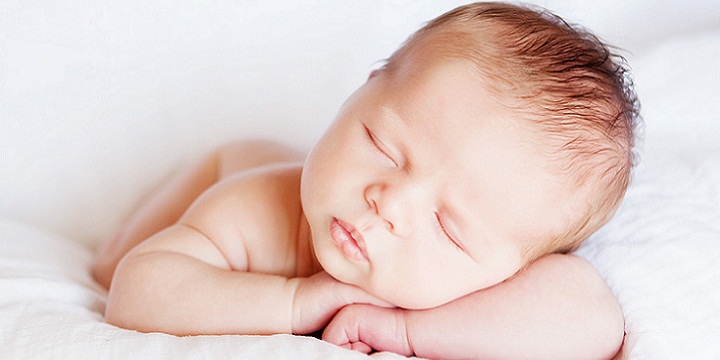 364 1 - خواب نوزاد و نشانه های کم خواب شدن او