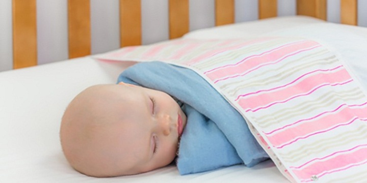 Baby Sleeping Cot 735x442 - مرگ ناگهانی نوزاد، مراقب باشید