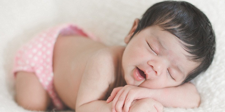 Cute Baby Sleeping - خواب کردن نوزاد، راهنمایی