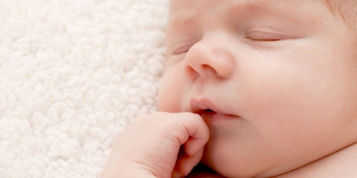 New Baby - خواب زیاد نوزاد نشانه چیست؟