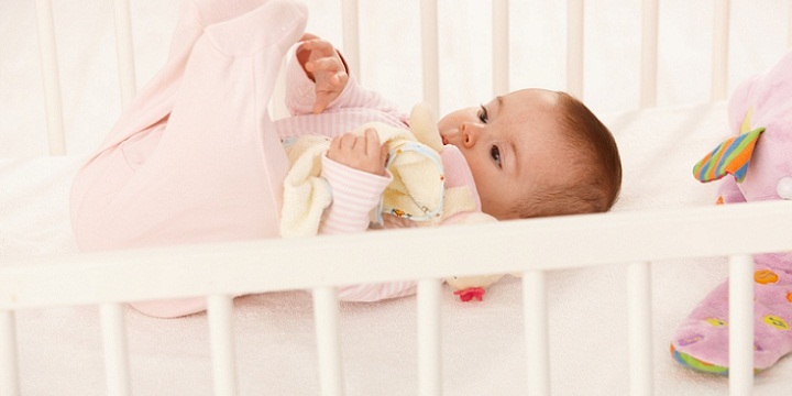 Reasons to Buy a Security Camera Instead of a Baby Monitor jpg - درجه حرارت اتاق نوزاد، برای خوابیدن