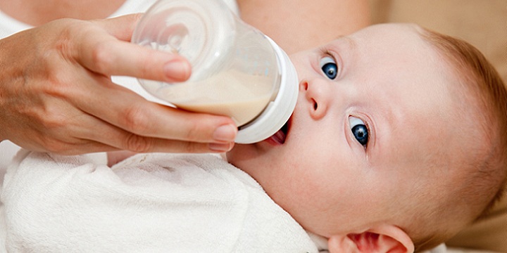 baby milk - تغذیه شیرخواران، چگونه باشد؟