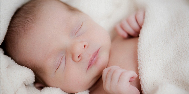 sleeping baby1 - چگونگی خواباندن نوزاد، چند روش ساده
